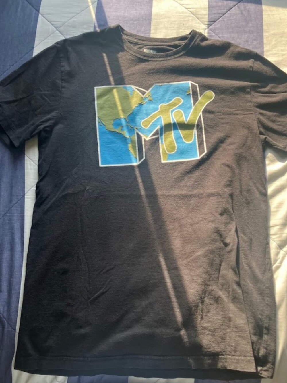MTV t-shirt